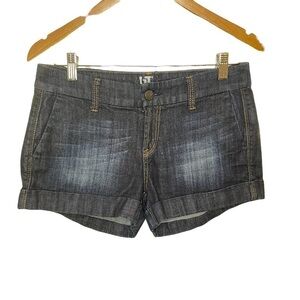 !iT Denim Jean Cuffed Shorts Women's‎ Size 28